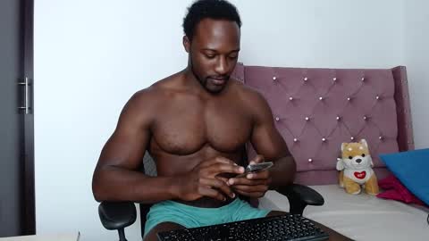 Twtter 1MikeBeckford            Onlyfns beckfordmike online show from 02.16.25