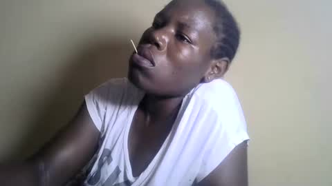 Snapshot of blacksexygal chatting on 02.12.25 SARAH online show from 02.12.25