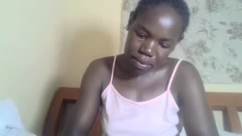 Snapshot of blacksexygal chatting on 02.17.25 SARAH online show from 02.17.25