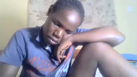 Snapshot of blacksexygal chatting on 02.19.25 SARAH online show from 02.19.25