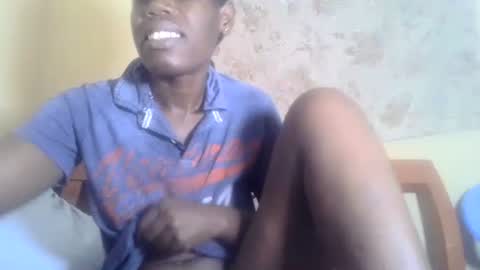 Snapshot of blacksexygal chatting on 02.20.25 SARAH online show from 02.20.25