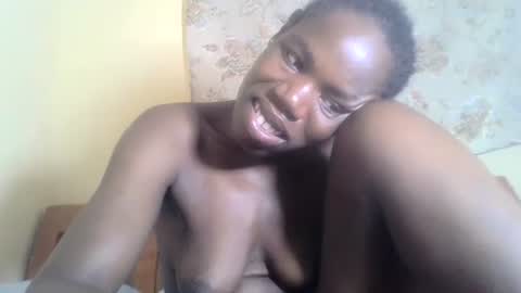 Snapshot of blacksexygal chatting on 02.20.25 SARAH online show from 02.20.25