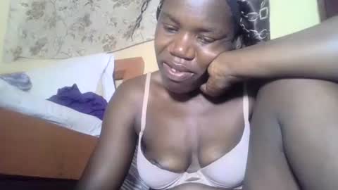 Snapshot of blacksexygal chatting on 03.09.25 SARAH online show from 03.09.25