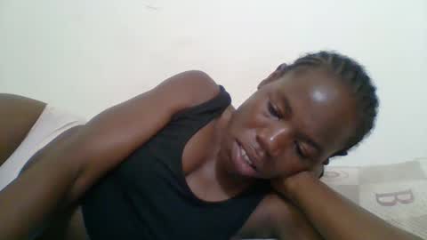 Snapshot of blacksexygal chatting on 09.19.25 SARAH online show from 09.19.25