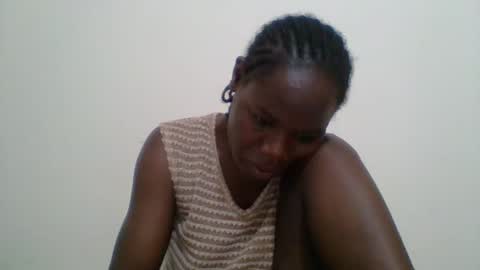 Snapshot of blacksexygal chatting on 09.23.25 SARAH online show from 09.23.25