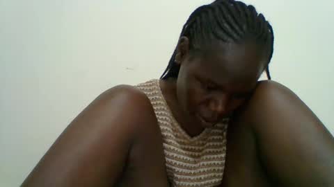 Snapshot of blacksexygal chatting on 10.27.25 SARAH online show from 10.27.25