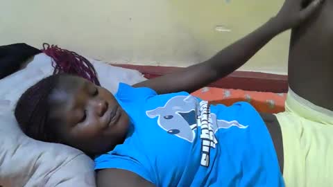 Snapshot of blackslim_girl2 chatting on 09.25.25 blackslim_girl2 online show from 09.25.25