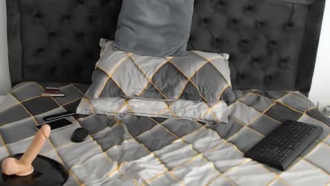 Mira online show from 02.12.25