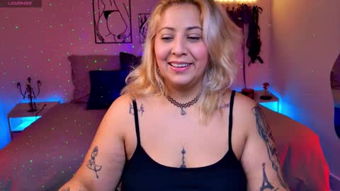 Snapshot of blackwidowj chatting on 12.05.25 Johana S online show from 12.05.25