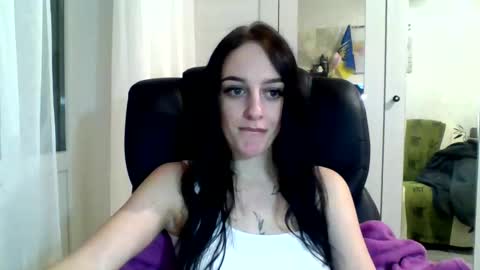 Snapshot of blacky_berry chatting on 01.10.25 Ivy online show from 01.10.25