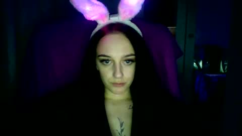 Snapshot of blacky_berry chatting on 01.12.25 Ivy online show from 01.12.25