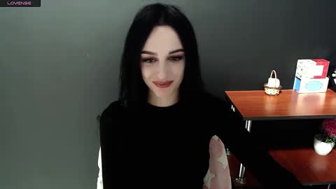 Snapshot of blacky_berry chatting on 01.18.25 Ivy online show from 01.18.25