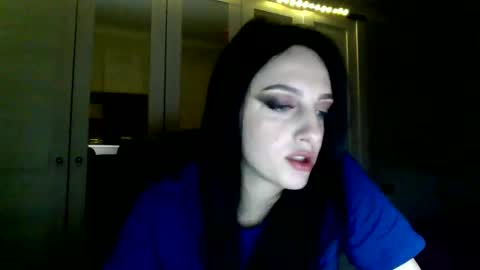 Snapshot of blacky_berry chatting on 01.19.25 Ivy online show from 01.19.25