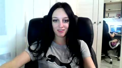Snapshot of blacky_berry chatting on 01.24.25 Ivy online show from 01.24.25