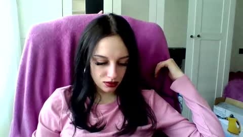 Snapshot of blacky_berry chatting on 02.12.25 Ivy online show from 02.12.25