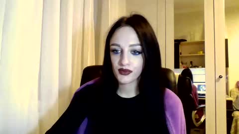 Snapshot of blacky_berry chatting on 02.25.25 Ivy online show from 02.25.25