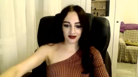 Snapshot of blacky_berry chatting on 02.28.25 Ivy online show from 02.28.25