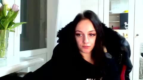 Snapshot of blacky_berry chatting on 03.12.25 Ivy online show from 03.12.25