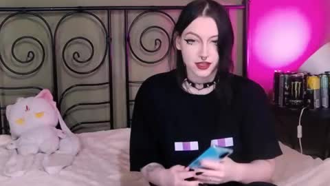 blacky_tea online show from 11.14.25