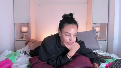 GRACE online show from 10.15.25