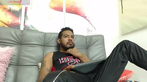 Snapshot of bladehot_ chatting on 09.15.25 Richard online show from 09.15.25