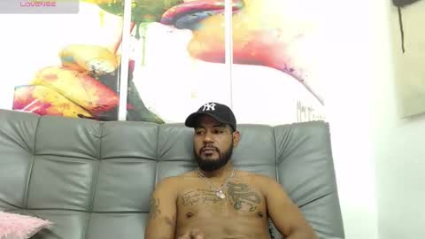 Snapshot of bladehot_ chatting on 10.21.25 Richard online show from 10.21.25