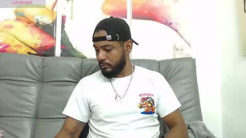 Snapshot of bladehot_ chatting on 10.22.25 Richard online show from 10.22.25