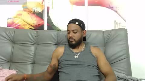 Snapshot of bladehot_ chatting on 10.23.25 Richard online show from 10.23.25