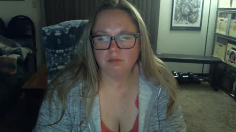 Snapshot of bladesizzo3111 chatting on 05.18.26 bladesizzo3111 online show from 05.18.26