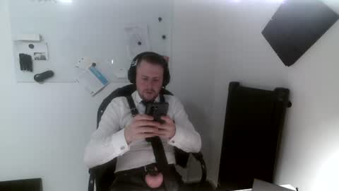 Snapshot of blah9876543 chatting on 06.17.26 blah9876543 online show from 06.17.26