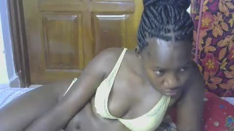 VIVIAN online show from 10.17.25