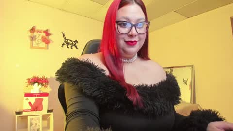 Snapshot of blair_elliis chatting on 01.10.25 Blair online show from 01.10.25