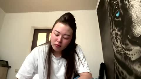 Snapshot of blairglee chatting on 06.07.26 Hana online show from 06.07.26