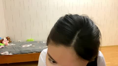 Snapshot of blairstassen chatting on 04.19.26 Mila online show from 04.19.26
