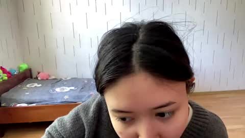 Snapshot of blairstassen chatting on 04.29.26 Mila online show from 04.29.26