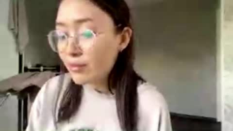 Snapshot of blairstassen chatting on 05.14.26 Mila online show from 05.14.26