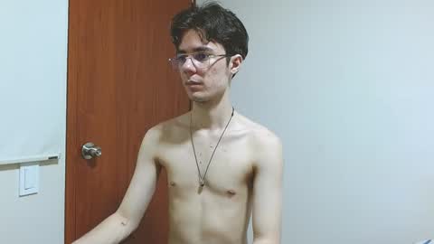 Snapshot of blakeshatter chatting on 01.16.25 blakeshatter online show from 01.16.25