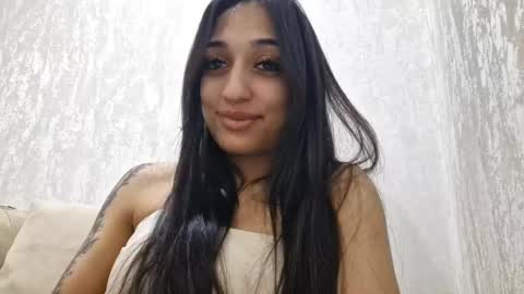 Snapshot of blancadossey chatting on 11.19.25 blancadossey online show from 11.19.25