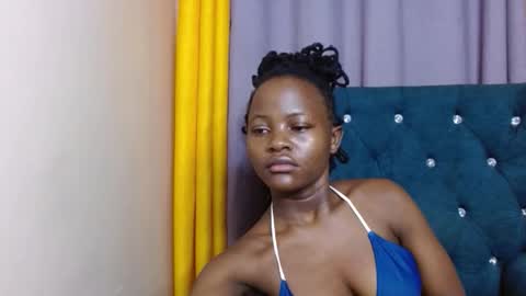 Snapshot of blaq_cherry chatting on 11.02.25 cherry online show from 11.02.25