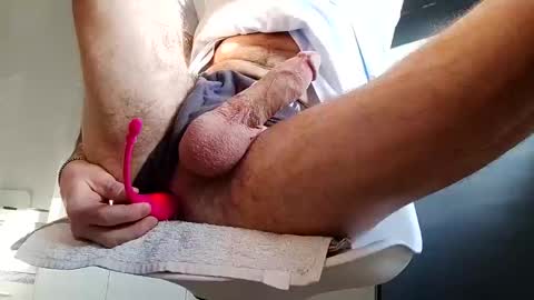 Snapshot of blaze_sex chatting on 12.06.24 Roberto online show from 12.06.24