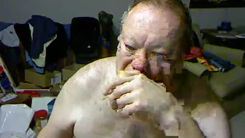 Snapshot of blemon32 chatting on 01.12.25 Bob online show from 01.12.25