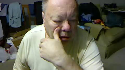 Snapshot of blemon32 chatting on 11.08.25 Bob online show from 11.08.25