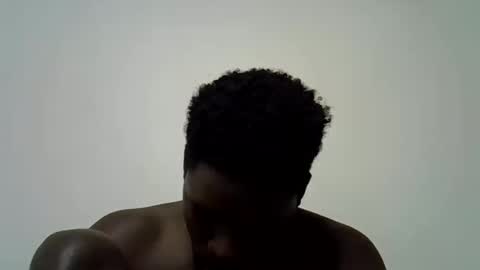 Snapshot of blesse_mixed chatting on 10.21.25 Black brown online show from 10.21.25