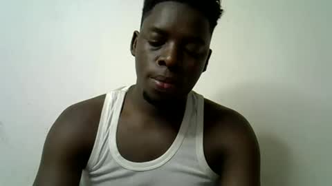 Snapshot of blesse_mixed chatting on 10.22.25 Black brown online show from 10.22.25