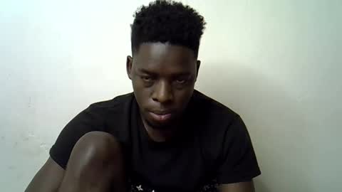 Snapshot of blesse_mixed chatting on 10.26.25 Black brown online show from 10.26.25