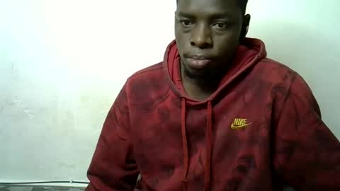 Snapshot of blesse_mixed chatting on 11.04.25 Black brown online show from 11.04.25