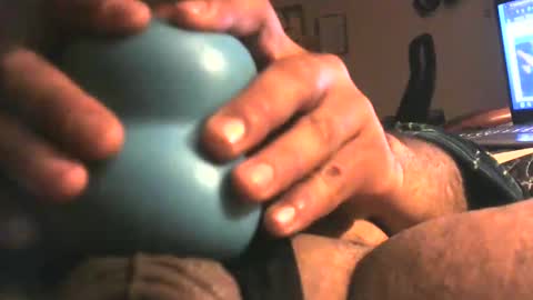 Snapshot of blizzard140097 chatting on 01.20.25 Oilyhardcock000 online show from 01.20.25