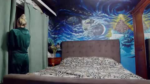 Snapshot of blonde4pasion chatting on 10.04.25 blonde4pasion online show from 10.04.25