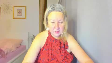 Nicole online show from 01.08.25