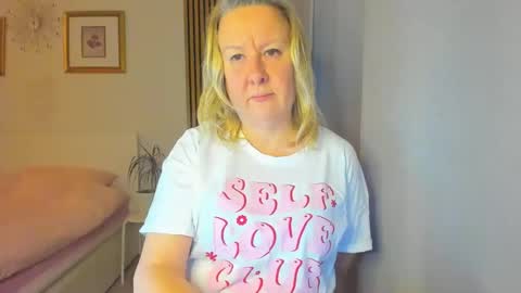 Nicole online show from 01.09.25